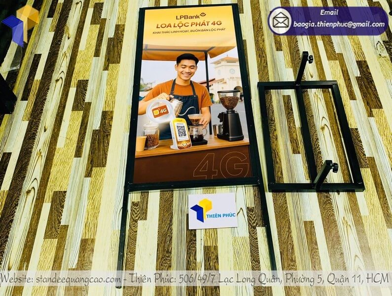 In standee khung sắt quảng cáo giá rẻ tại xưởng, chất lượng in rõ nét