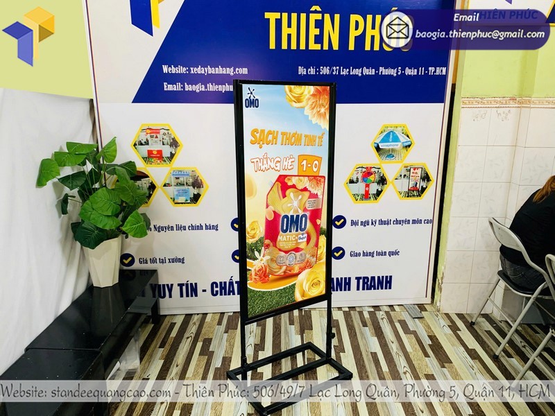 In standee khung sắt theo yêu cầu giao nhanh