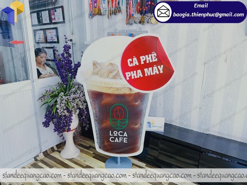 standee mô hình ly cafe