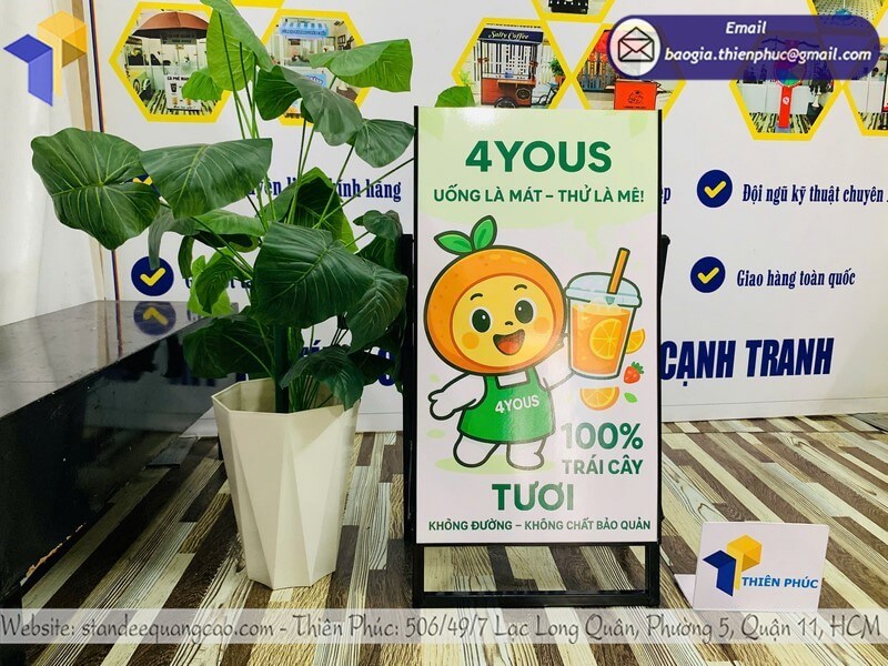 in standee quảng cáo 1 mặt