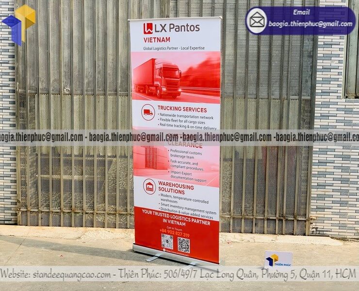 In standee quảng cáo cuốn nhôm di động cho sự kiện 500k cửa hàng công ty