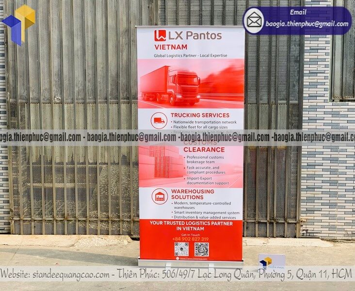 In standee quảng cáo cuốn nhôm di động cho sự kiện