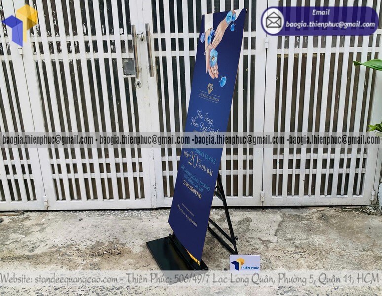 In standee quảng cáo đứng 1 mặt lắp ráp chịu được gió từ 550K - 800K bán tại xưởng sản xuất phục vụ doanh nghiệp