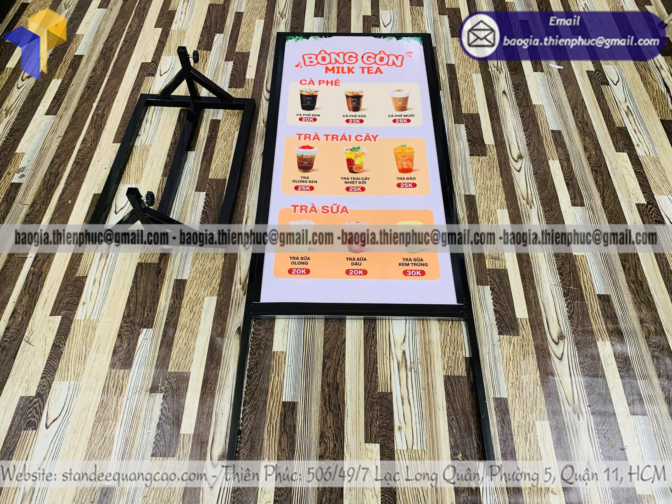 Khung bảng hiệu sắt giới thiệu menu tại cửa hàng kích thước riêng cho cửa hàng bán lẻ