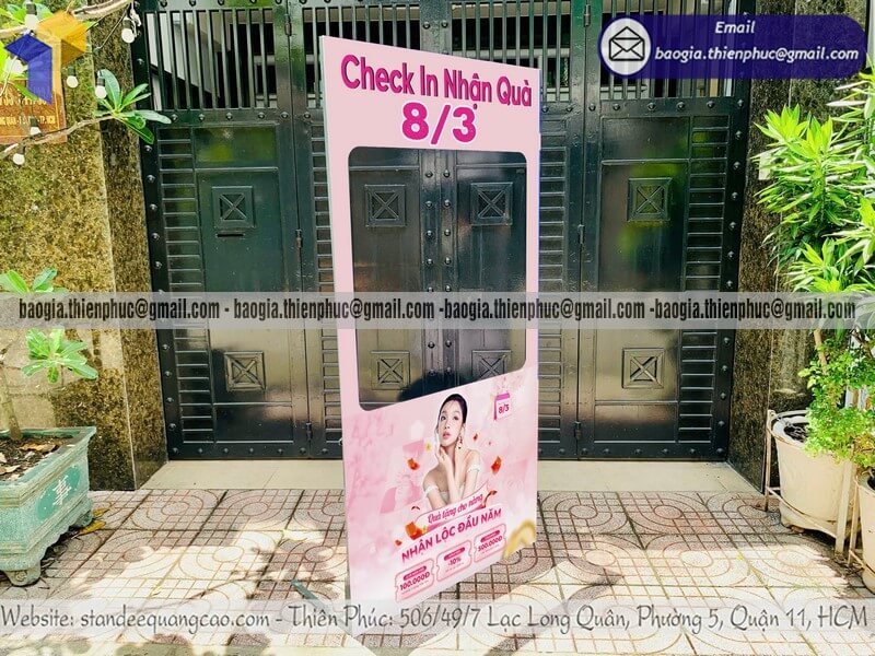 Khung check in bằng formex theo concept sự kiện thiết kế theo nhận diện thương hiệu cho shop trung tâm thương mại