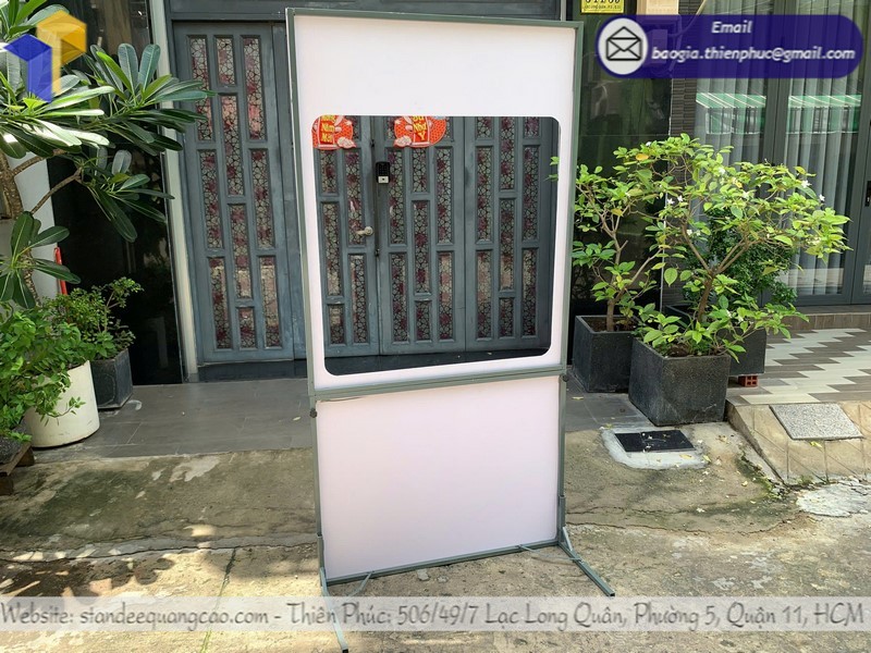 khung check in siêu thị Mini giá gốc