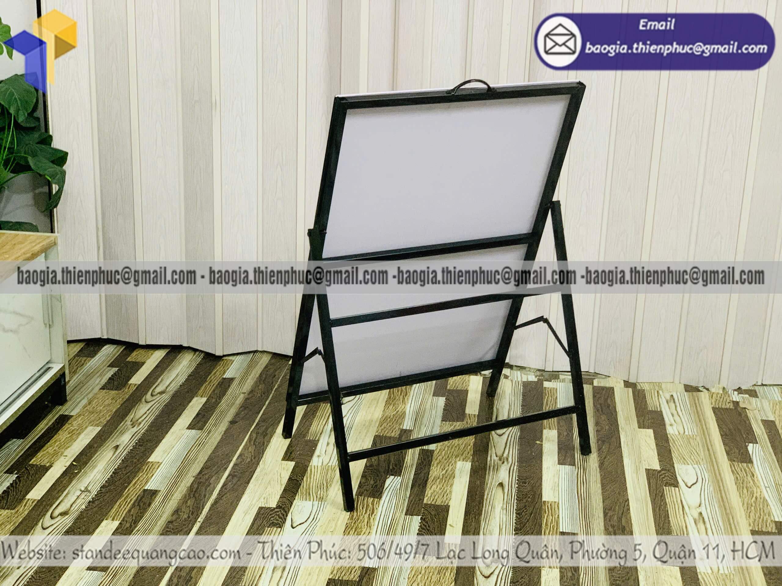 Khung standee 1 mặt in menu bằng sắt trên vỉa hè xưởng sản xuất đặt số lượng lớn càng rẻ