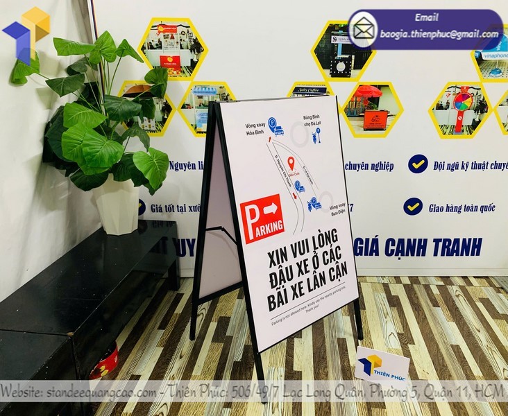 Khung standee chữ A để ngoài trời giá rẻ, chắc chắn, dễ gấp gọn