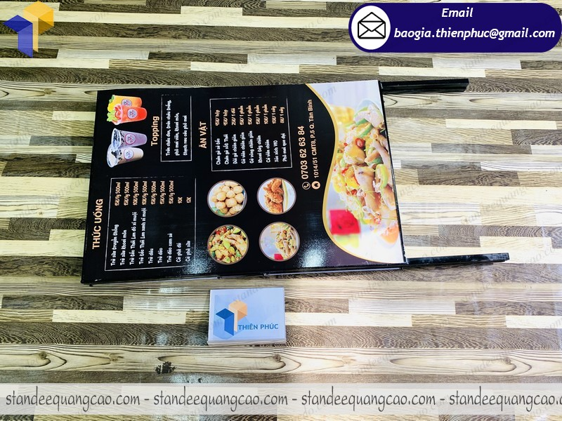 thiết kế khung standee chữ A giá rẻ