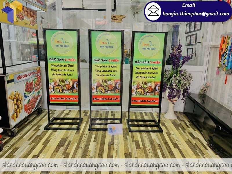 khung standee quảng cáo giá bao nhiêu