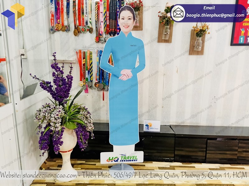 làm mô hình standee nhân vật