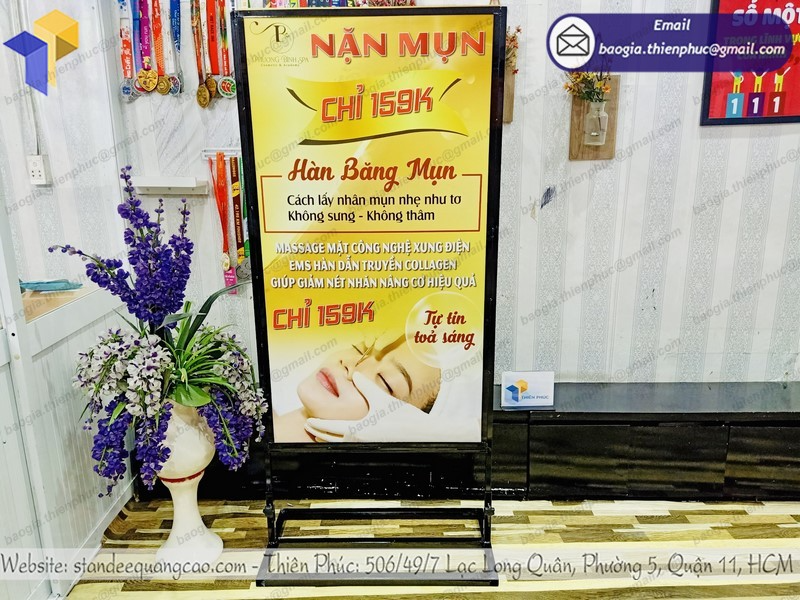 làm standee quảng cáo spa