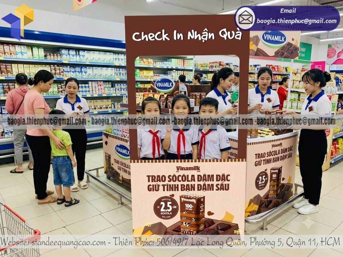 Mẫu backdrop chụp hình cỡ nhỏ lắp ráp tại siêu thị
