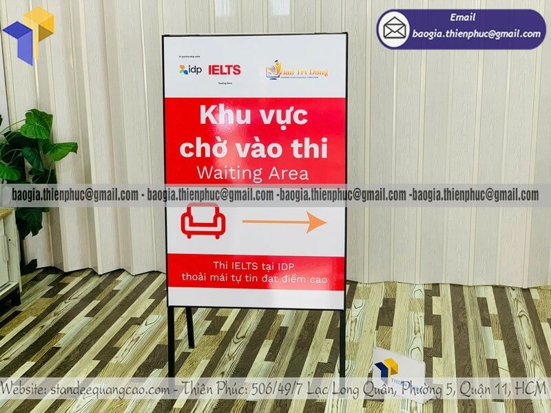 Mẫu bảng hiệu quảng cáo chữ A khung sắt để ngoài trời