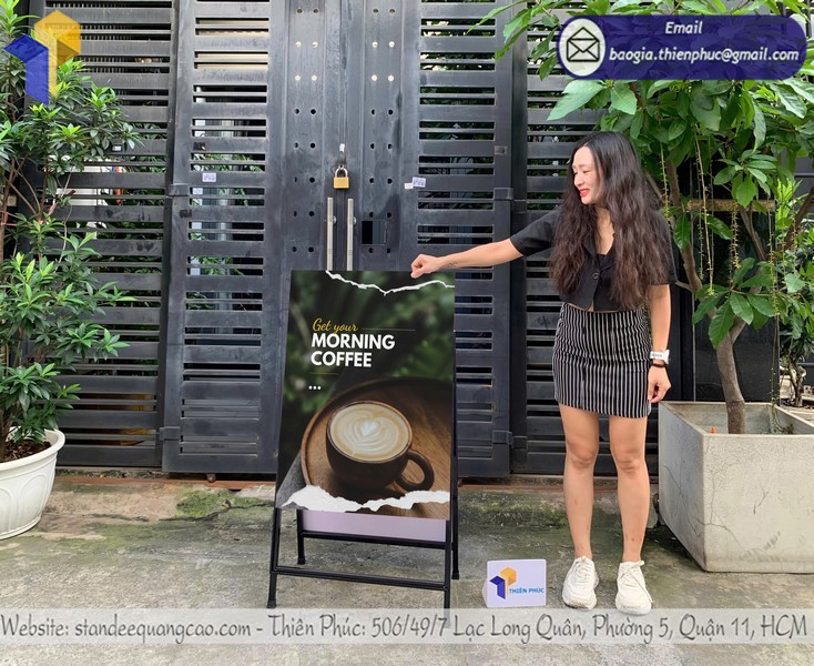 mẫu bảng quảng cáo đứng hình chữ A