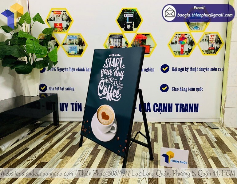 Mẫu in standee khung sắt gấp thịnh hành – Ưa chuộng năm nay