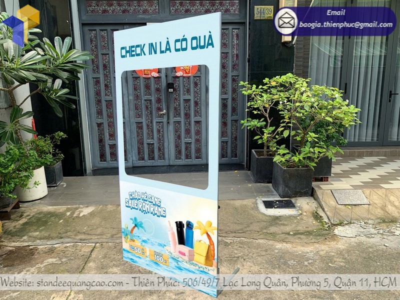 khung check in siêu thị tiện check in là có quà