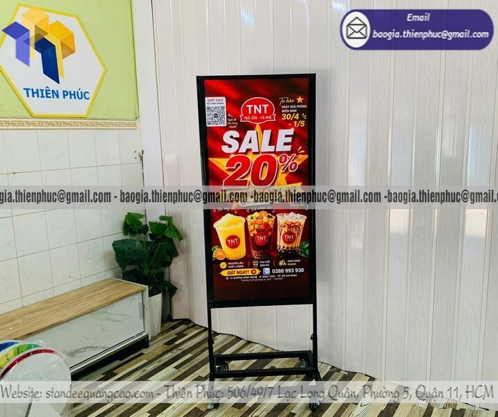 Mẫu standee khung sắt đứng cho quán cafe vỉa hè Mẫu standee khung sắt đứng cho quán cafe vỉa hè