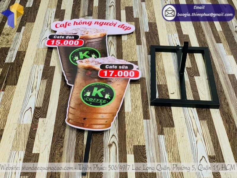 Mẫu standee mô hình ly cafe in 3D cho cửa hàng gia công quảng cáo