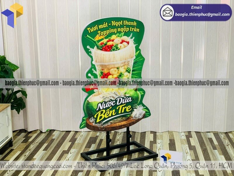 Mẫu standee mô hình quảng cáo đồ uống in 2 mặt giá rẻ cho chủ quán mới mở