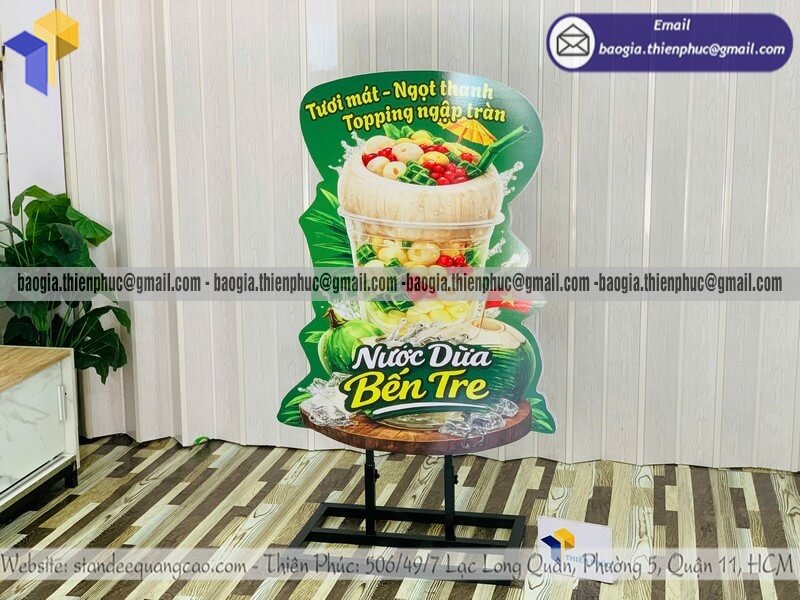 Mẫu standee mô hình quảng cáo đồ uống in 2 mặt giá rẻ Mẫu standee mô hình quảng cáo đồ uống in 2 mặt giá rẻ