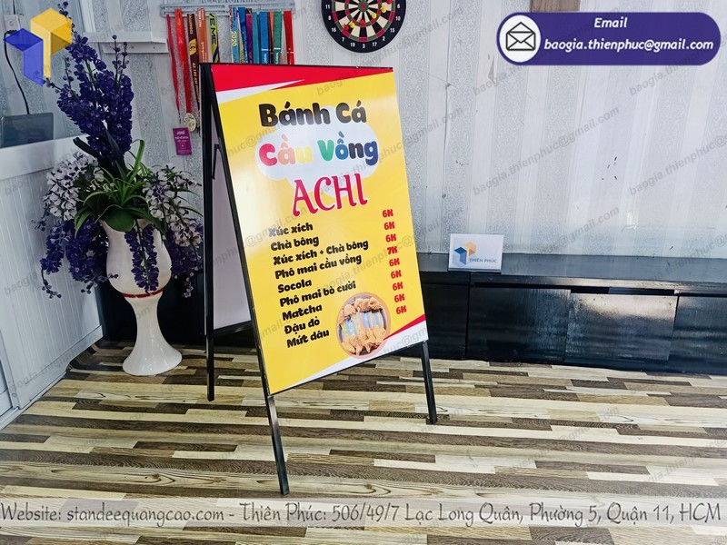 mô hình mẫu standee chữ a chân sắt