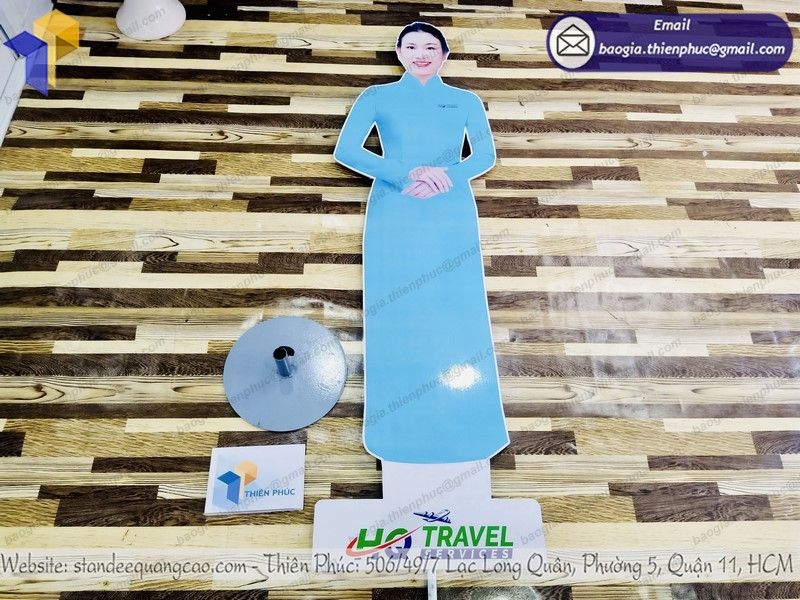 mô hình standee nhân vật