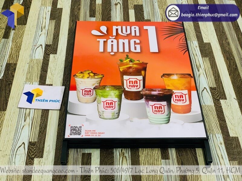 Mua bảng standee chữ A in 2 mặt giá rẻ trưng bày sản phẩm và chương trình