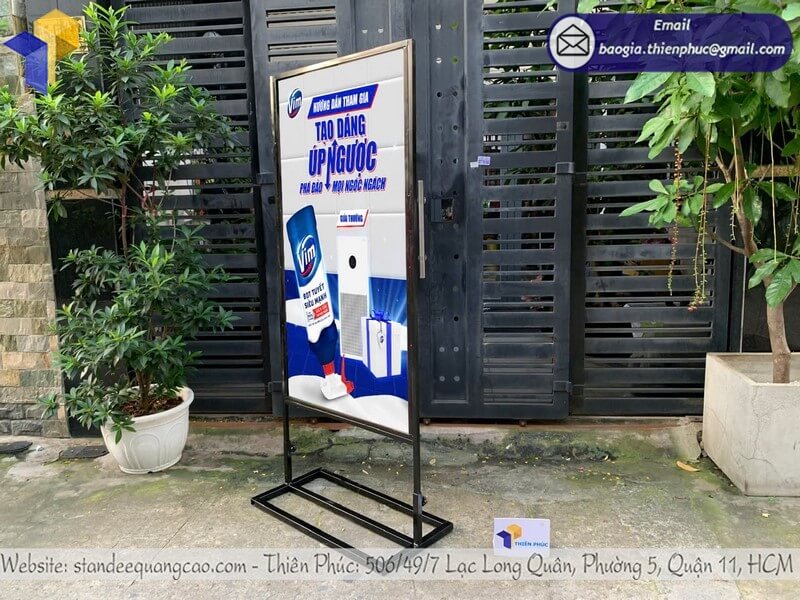 Mua bảng standee quảng cáo đứng in 2 mặt giá sỉ  ổn định phù hợp doanh nghiệp