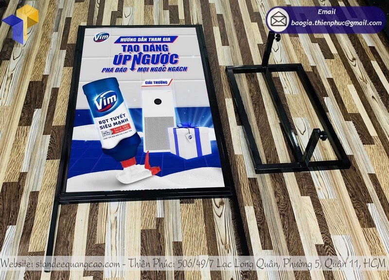 Mua bảng standee quảng cáo đứng in 2 mặt giá sỉ khuyến mãi khai trương