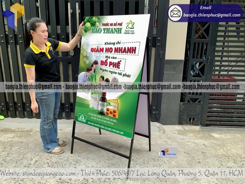 Mua standee A bằng sắt quảng cáo sản phẩm mới ngoài trời cho doanh nghiệp cửa hàng bán lẻ