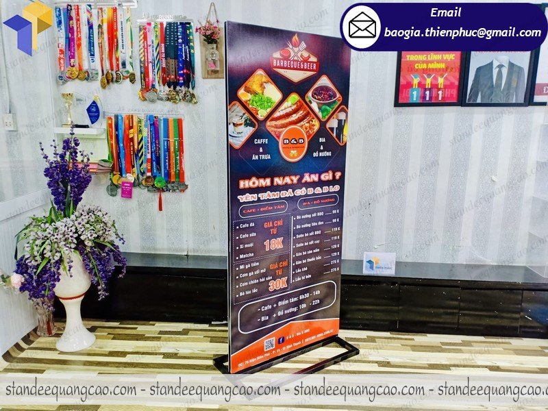 mua standee khai trương nhà hàng ở đâu