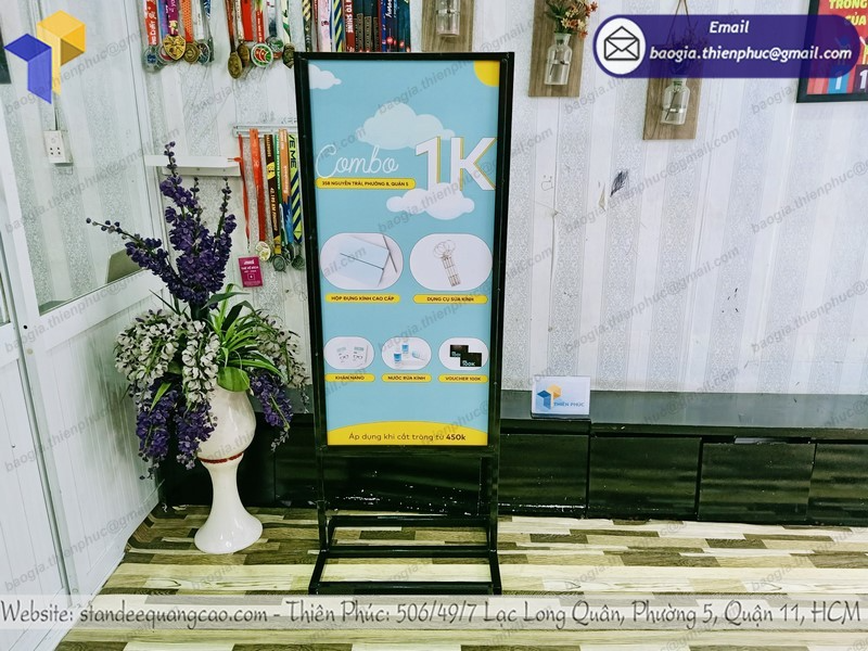 mua standee khung sắt đứng giá rẻ