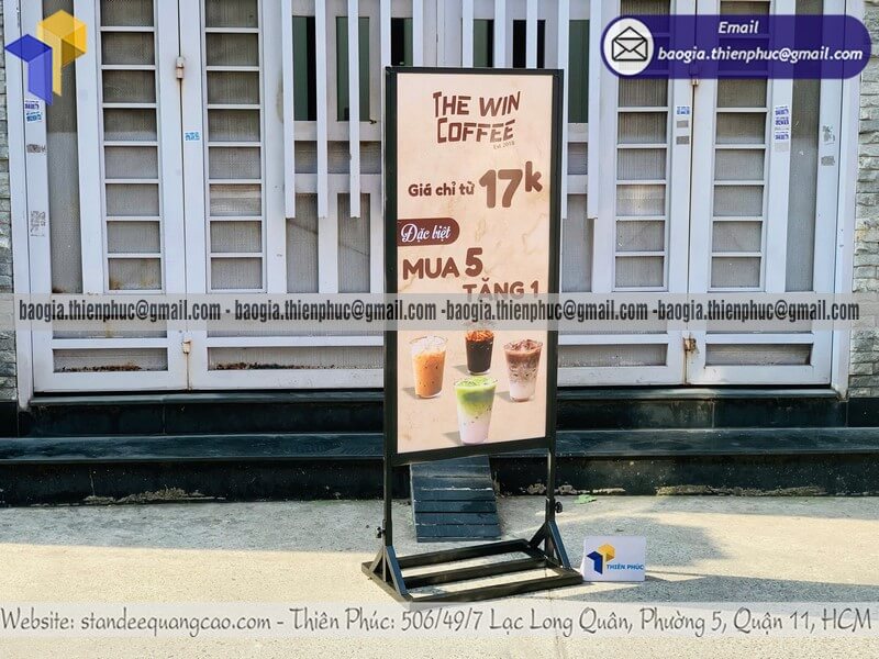 Mua standee quảng cáo khung sắt đứng chịu gió ngoài trời giá ưu đãi xưởng Thiên Phúc