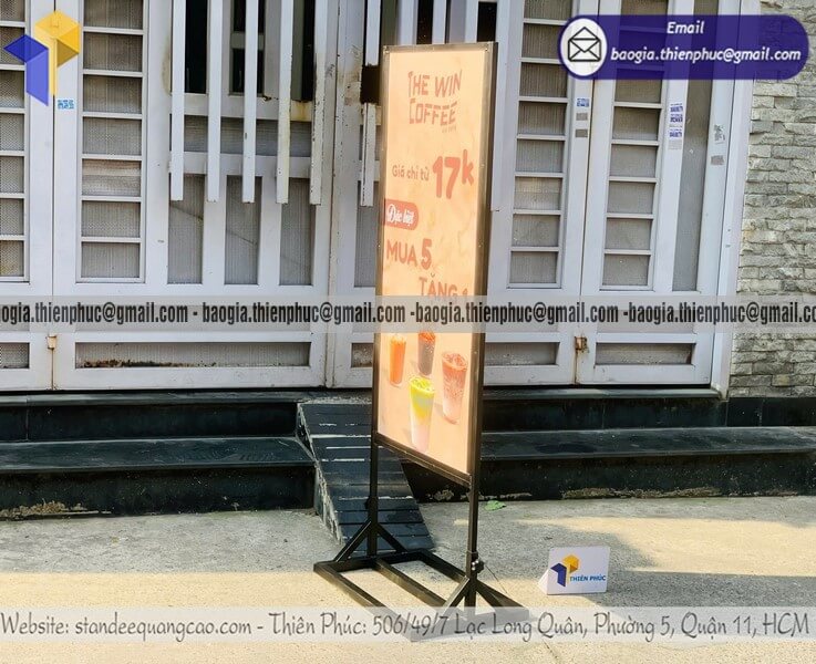 Mua standee quảng cáo khung sắt đứng chịu gió ngoài trời bán sỉ bán lẻ cho doanh nghiệp quảng cáo