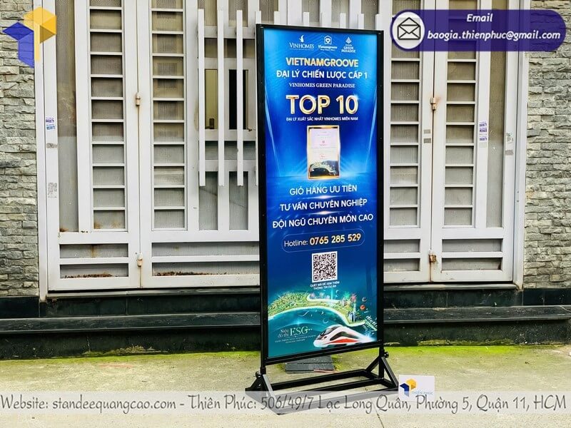 Nhận in bảng standee 2 mặt đứng cho sự kiện sáng tạo độc đáo độc quyền