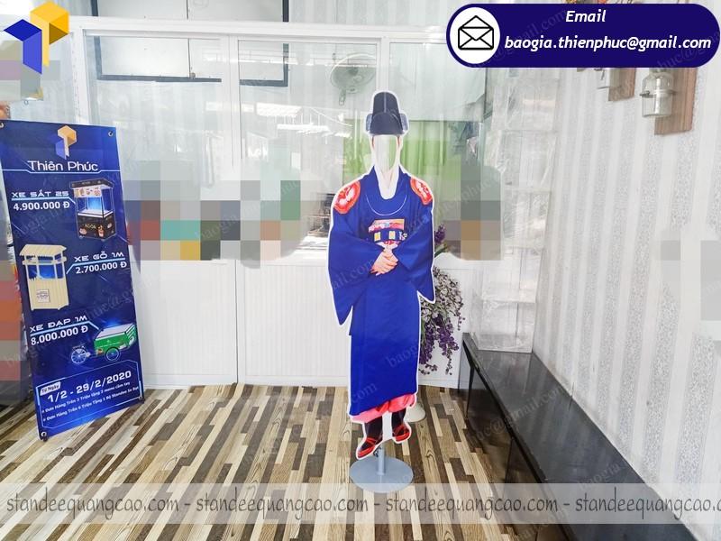 địa chỉ đặt làm standee mô hình người đẹp