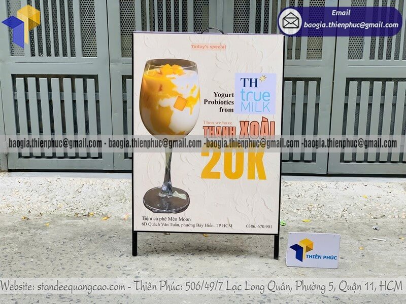 Nơi in bảng standee A chân sắt 2 mặt để vỉa hè nhanh theo yêu cầu nhiều kiểu dáng nhiều kích thước