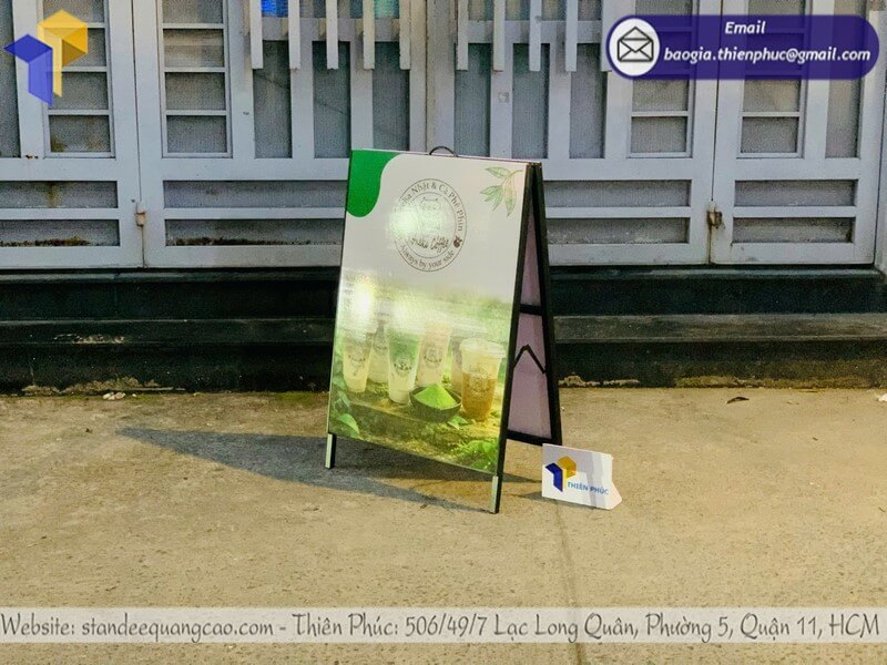 Nơi làm bảng standee chữ A di động ngoài trời rẻ trải nghiệm quảng cáo