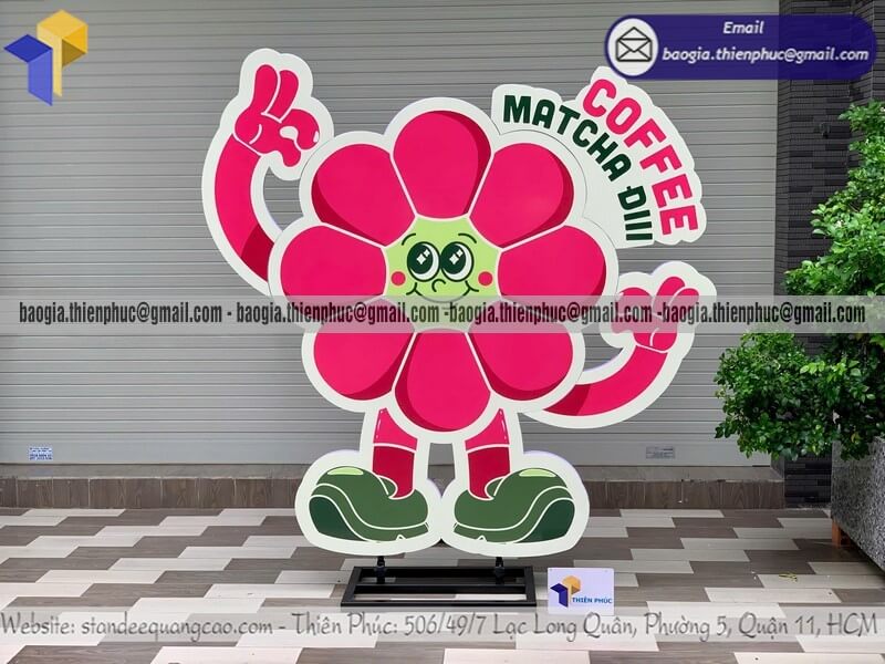 Nơi nhận làm standee mô hình sản phẩm in 3D trước quán cafe tăng lượt khách từ ngoài đường