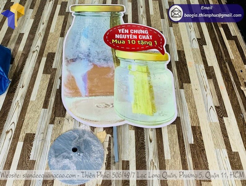 Standee mô hình yến chưng 3D
