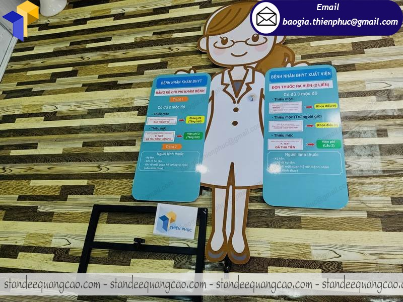 sản xuất standee mô hình khung sắt