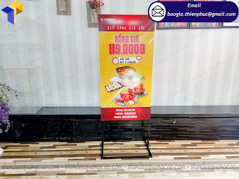 standee 2 mặt quảng cáo gà nướng