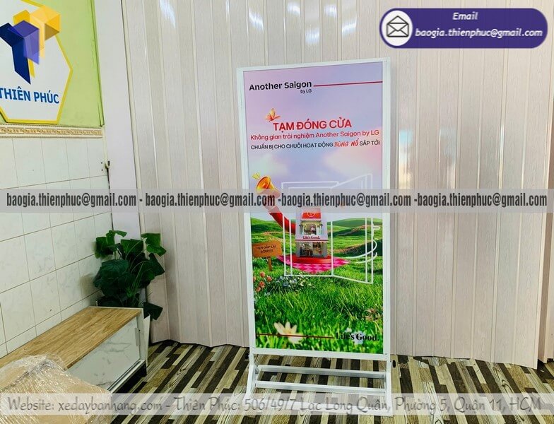 Standee 2 mặt khung sắt quảng cáo ngoài trời chịu gió Standee 2 mặt khung sắt quảng cáo ngoài trời chịu gió