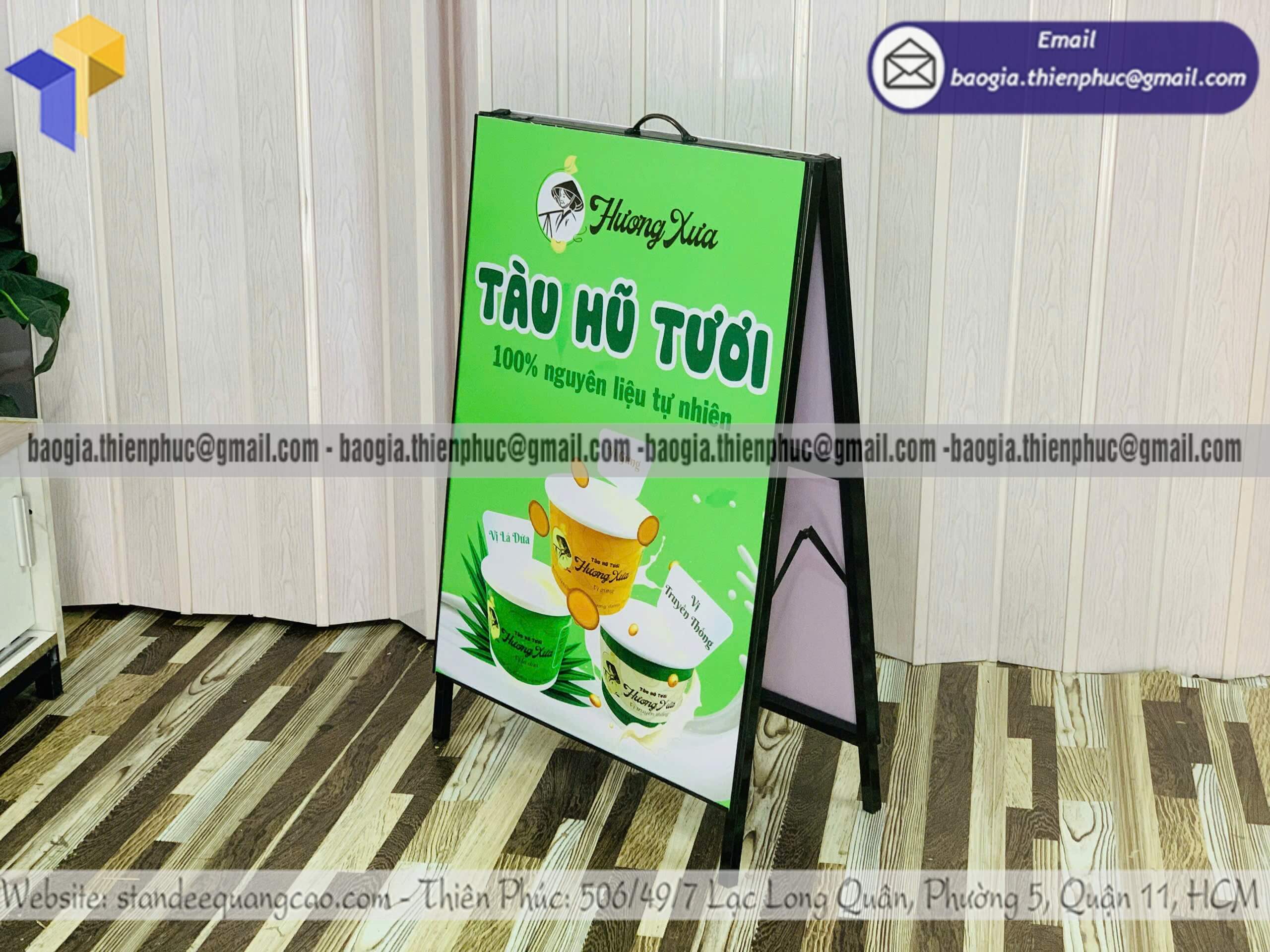 Standee A đứng chân sắt in poster hai mặt giá rẻ hợp xu hướng genz hiện nay