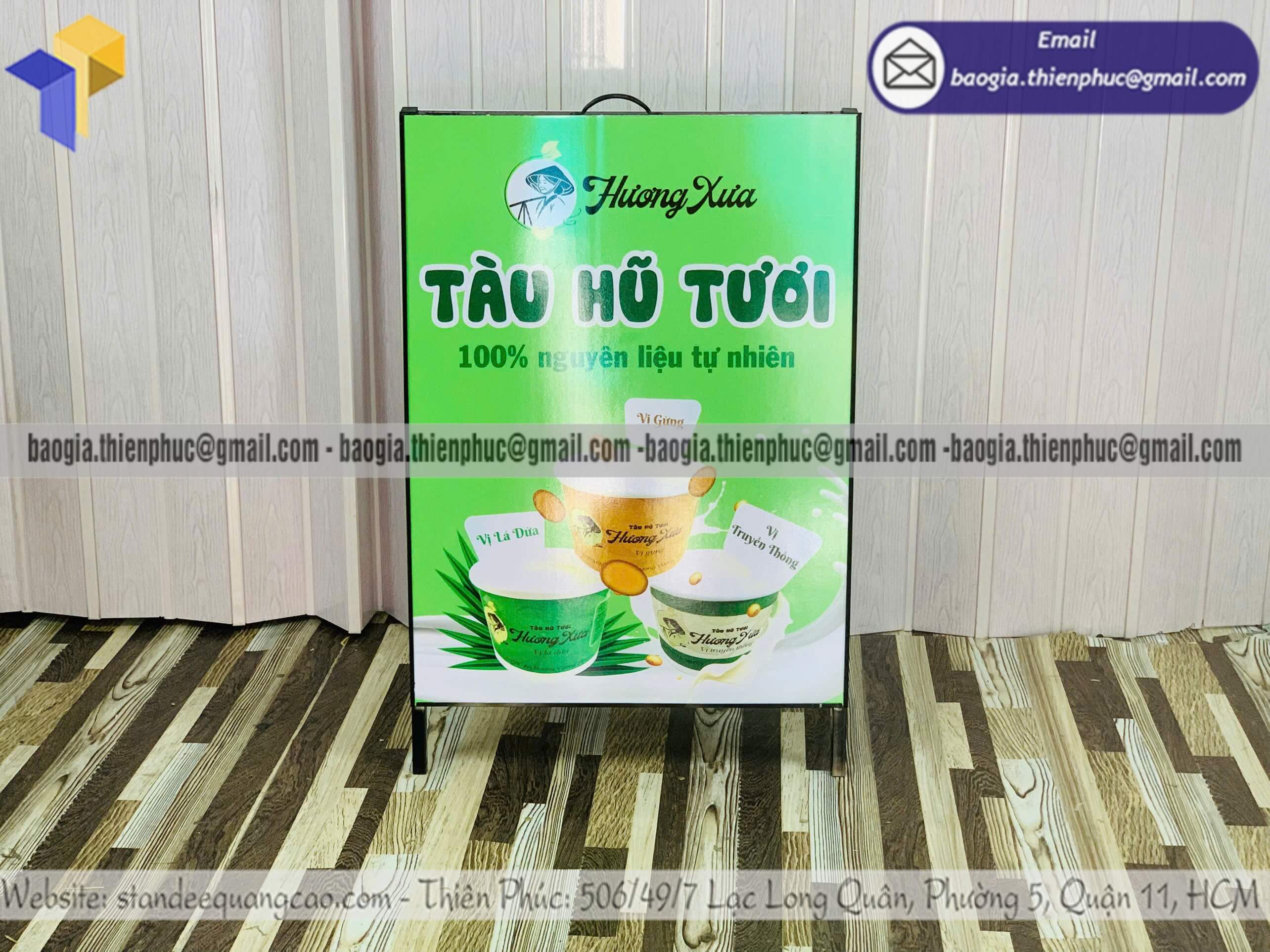 Standee A đứng chân sắt in poster hai mặt giá rẻ