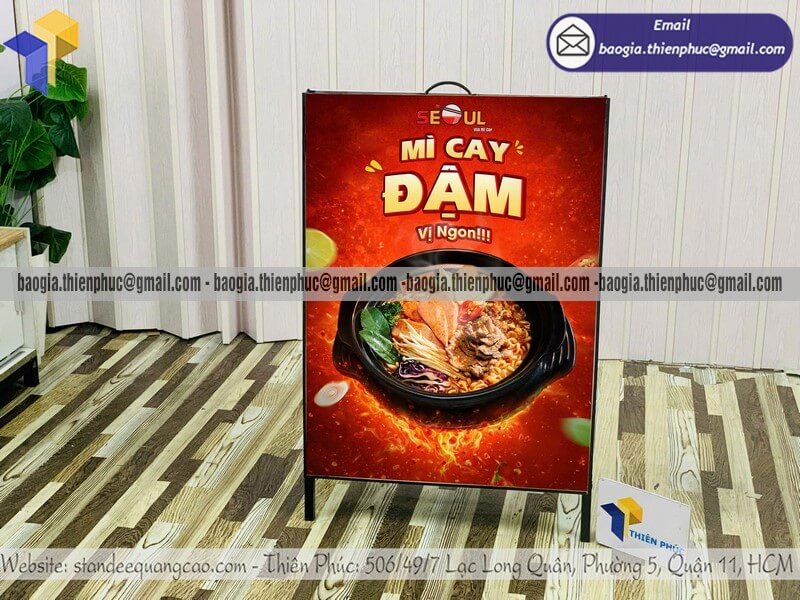 Standee bằng chân sắt chữ A quảng cáo di động hè phố phục vụ mọi ngành nghề kinh doanh