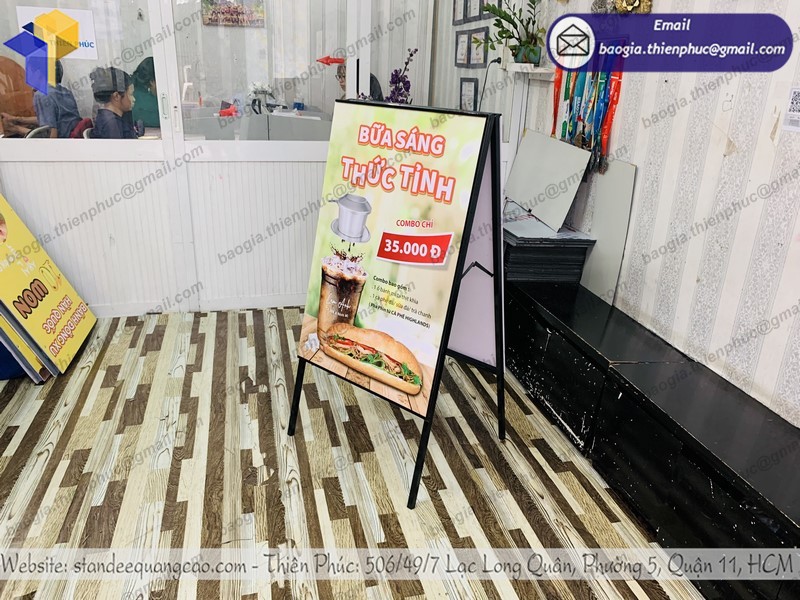 Standee chân chữ A ngoài trời tphcm