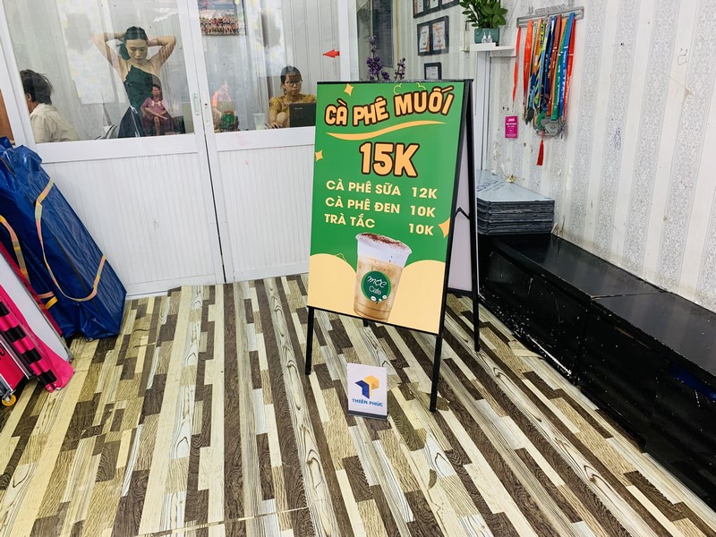 Standee chân sắt chữ A rẻ