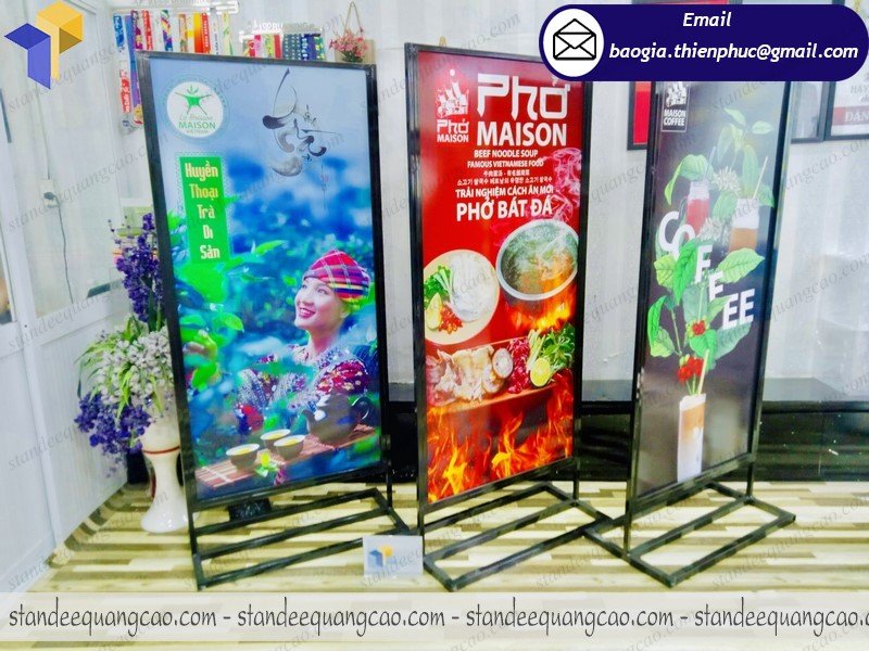 standee chân sắt chịu lực giá bao nhiêu